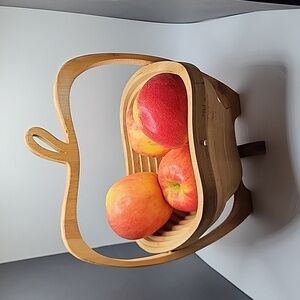 Bonnie & Pop New York Collapsable Apple Basket